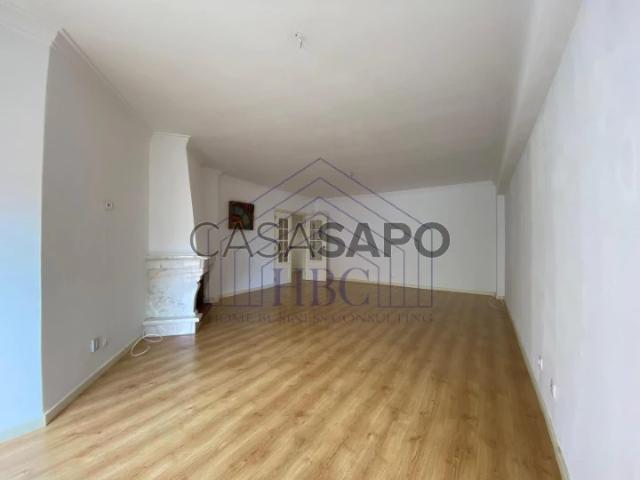 Apartamento T2 para alugar em Sintra