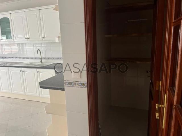 Apartamento T2 para alugar em Sintra