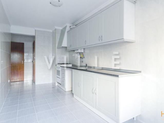 Apartamento T2 para arrendamento em Esgueira. | 26064082661