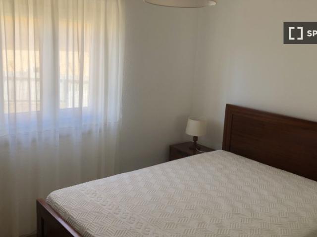 Apartamento T2 para arrendamento em Sesimbra, Lisboa