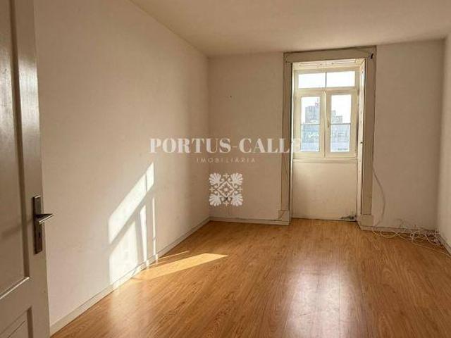 Apartamento T2 para arrendamento na rua Conde Alto Mearim Matosinhos. | 26084099714
