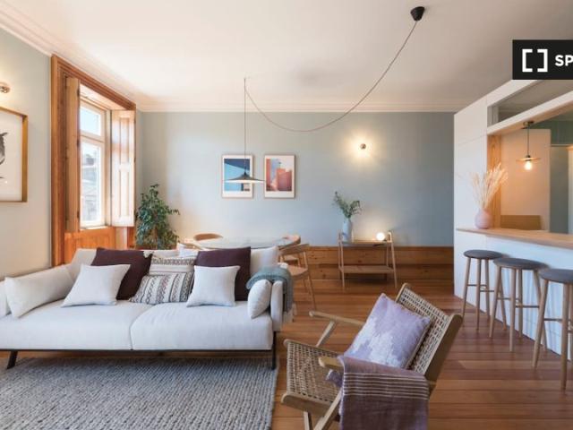 Apartamento T2 para arrendamento no Bolhão, Porto
