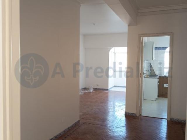 Apartamento T2 para Arrendamento, no Centro de Benfica