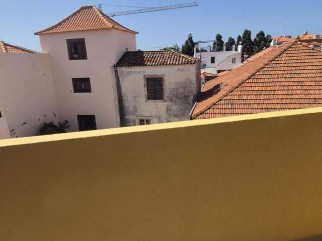 Apartamento T2 para Arrendamento | Rua da Mouraria – Funchal