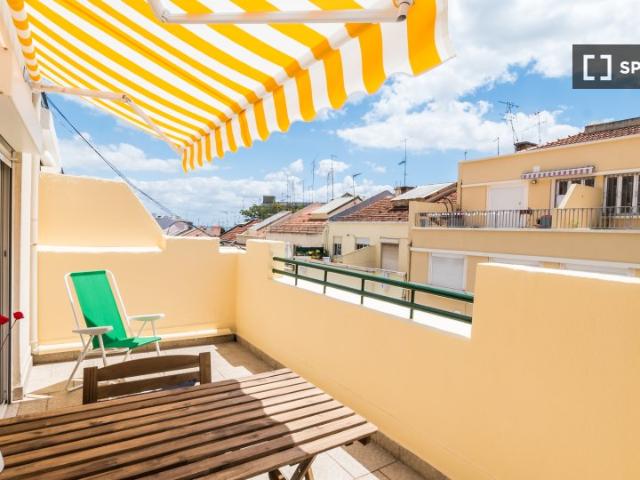 Apartamento T2 para arrendar na Graça, Lisboa