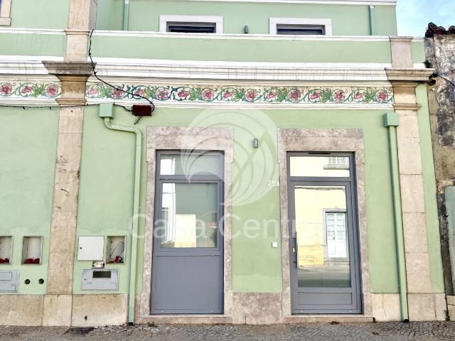 Apartamento T2 para Arrendar Pêro Pinheiro