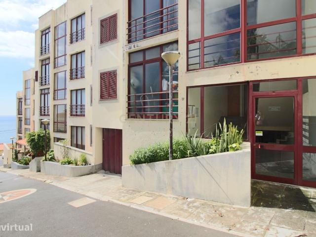 Apartamento T2 para Recuperao em Santa Cruz, Madeira