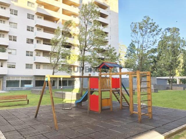 Apartamento T2 para Venda no Condomínio da Quinta das Conchas, Alta de Lisboa, Lisboa