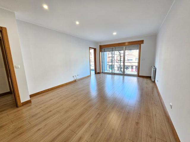 Apartamento T2 para venda em São Bernardo!