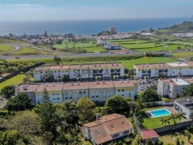 Apartamento T2 perto da praia São Roque