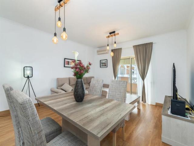 Apartamento T2, Quarteira, Loulé | BPI Expresso Imobiliário