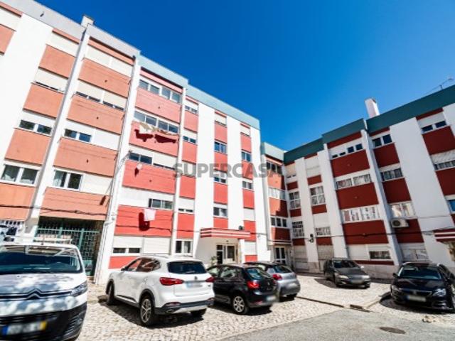 Apartamento T2 Queluz