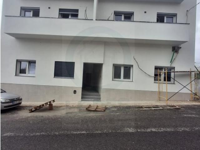 Apartamento T2 RC Novo à venda em São João da Talha