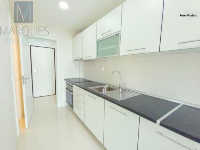 Apartamento T2 Remodelado na Cova da Piedade