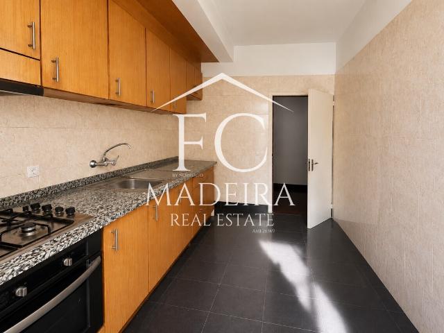 Apartamento T2 Remodelado no Centro do Funchal