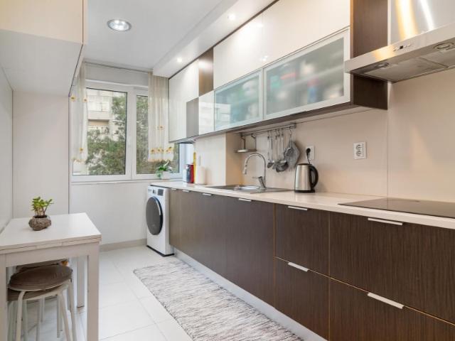 Apartamento T2 Remodelado no Coração de Benfica Uma Oportunidade Única!