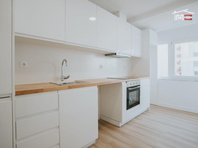 Apartamento T2 Remodelado à Venda em Agualva Cacém