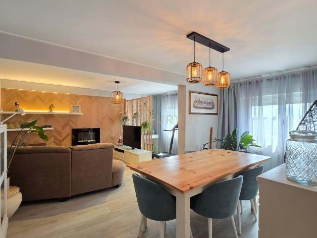 Apartamento T2 | Remodelado | Belas