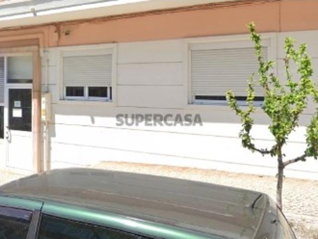 Apartamento T2 remodelado com Terraço de 29m2