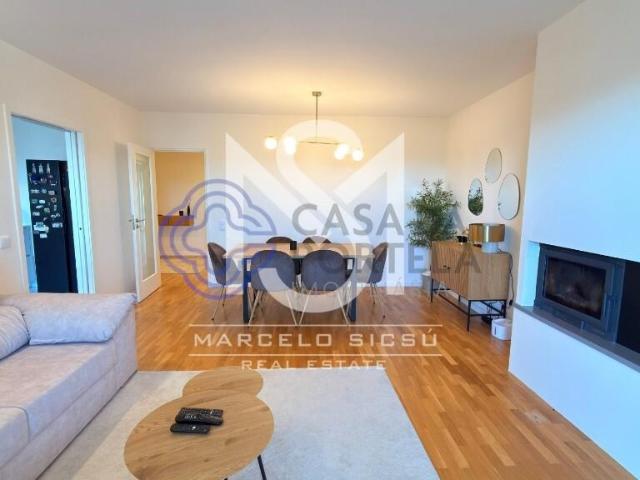Apartamento T2 Remodelado com Suite, Closet, Duas Varandas, Arrumos e Lugar de Garagem | Valadares