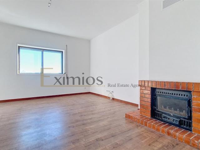 Apartamento T2, remodelado e com garagem, em Vila Chã 90m² Vila Nova Da Telha