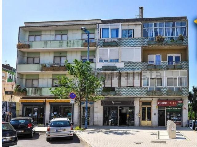 Apartamento T2 Remodelado e equipado na Falagueira Amadora 63m² Falagueira Venda Nova