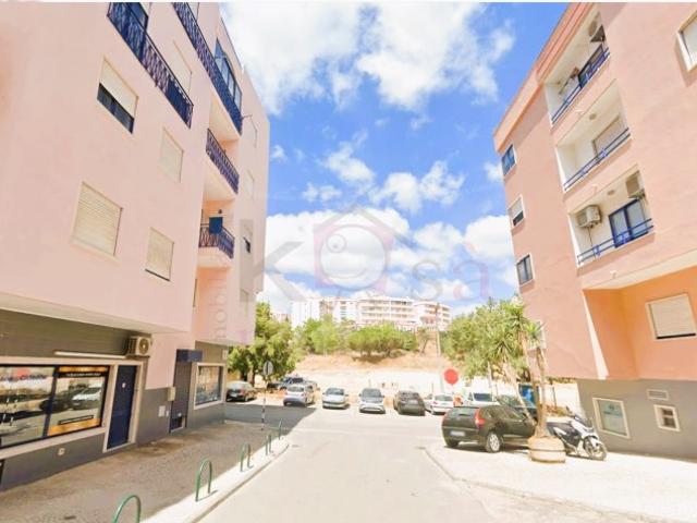 Apartamento T2 Remodelado em Corroios Seixal