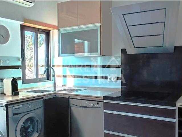 Apartamento T2 Remodelado para Arrendamento Totalmente Mobilado e Equipado