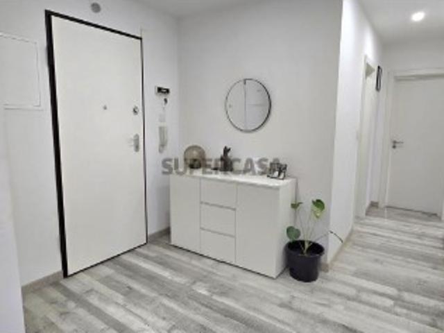 Apartamento T2 remodelado Aldeia de Paio Pires