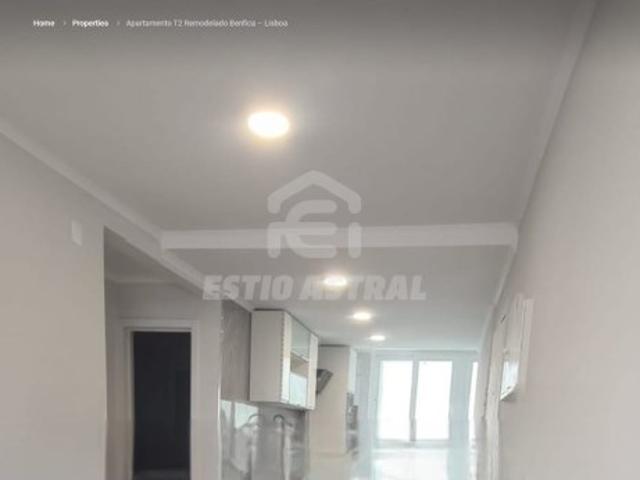 Apartamento T2 Renovado | Charme e Modernidade | Benfica, Lisboa