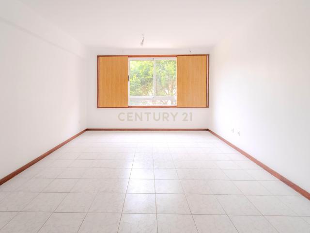 Apartamento T2 Renovado em Baguim do Monte, Gondomar