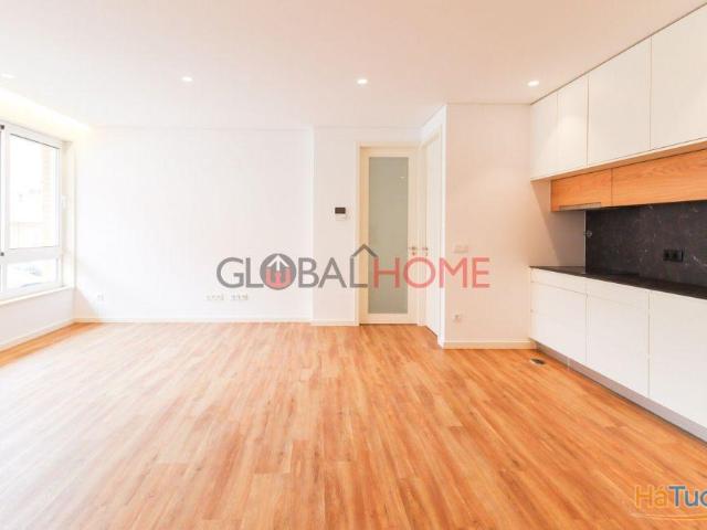 Apartamento T2 Renovado & Equipado em Alfena | 26084081929