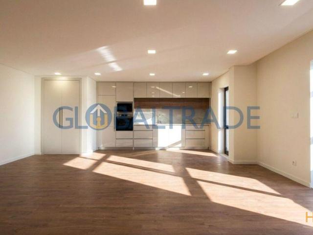 Apartamento T2 Renovado & Equipado em Matosinhos | 26064078974