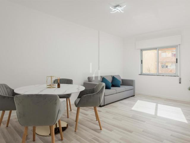 Apartamento T2 Renovado na Zona do Bom João, Faro 71m² Faro Sé e São Pedro