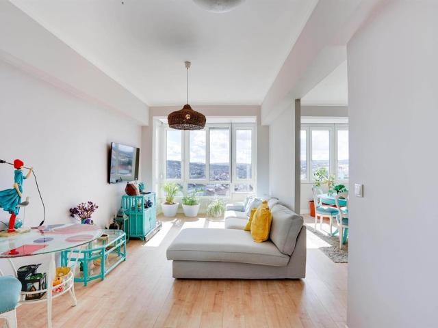 Apartamento T2 Renovado no Centro de Odivelas 72m² Alcabideche