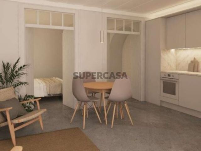 Apartamento T2 renovado no centro histórico de Setúbal