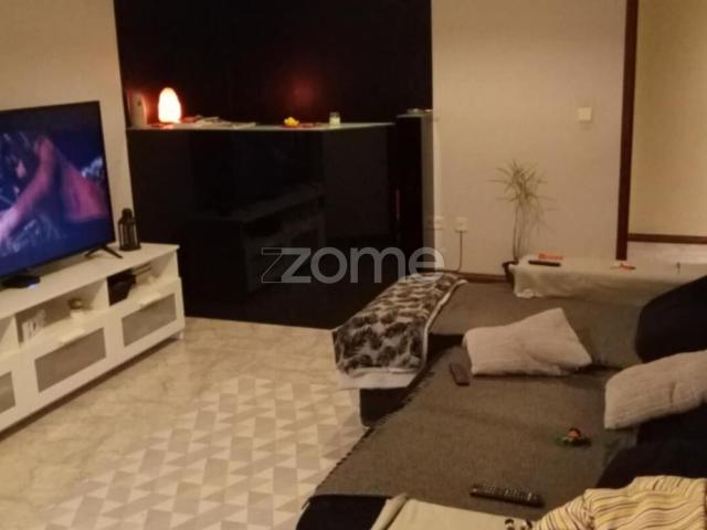 Apartamento T2 Rés do Chão com Terraço!