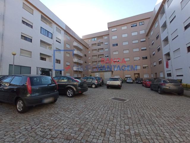 Apartamento T2 | Rio Tinto | Excelente Localização