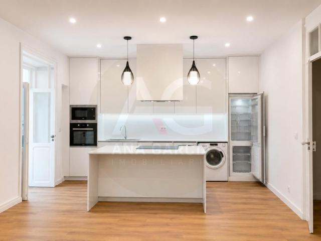 Apartamento T2 Rua Dr. António José de Almeida, Coimbra