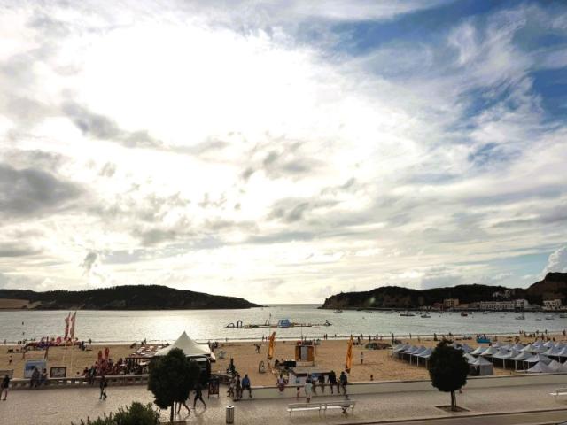 Apartamento T2 São Martinho do Porto na marginal