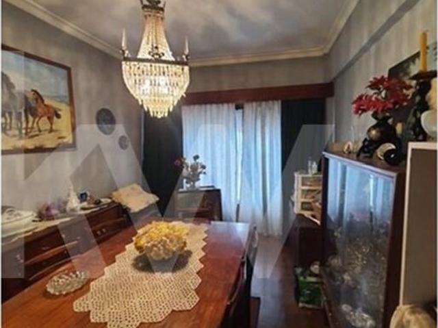Apartamento T2 Sacavm Avenida de So Jos