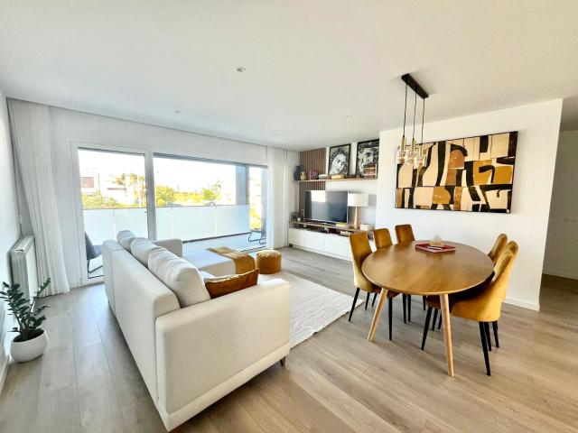 Apartamento T2 semi novo Mobilado e equipado