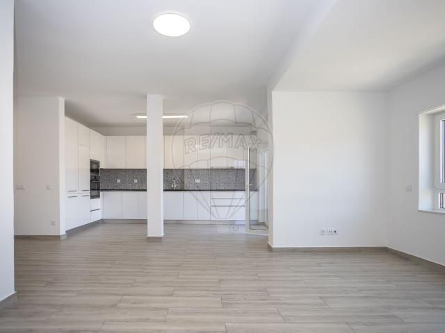 Apartamento T2, Setúbal São Julião, Nossa Senhora Da Anunciada e Santa Maria Da Graça, Setúbal | BPI Expresso Imobiliário