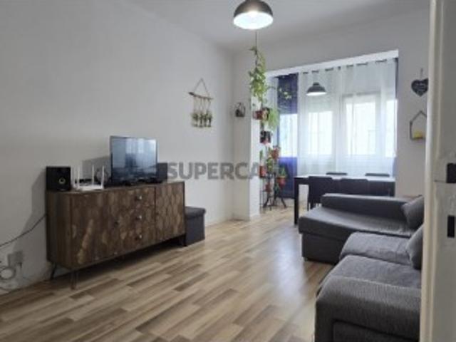 Apartamento T2 Sintra Mem Martins Remodelado