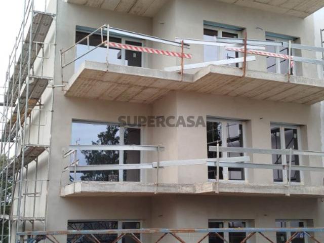 Apartamento T2 situado em Lordemão, Coimbra, Nova Construção