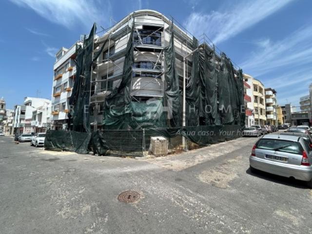Apartamento T30 em Faro Sé e São Pedro