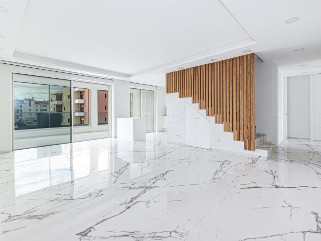 Apartamento T3+1 com Piscina | Lagos 176m² São Gonçalo de Lagos