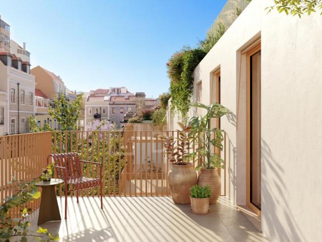 Apartamento T3+1, com varanda, em Lisboa
