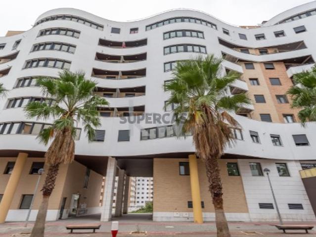 Apartamento T3+1 Duplex com terraço e 2 lugares de garagem | Urbanização do Infantado, Loures