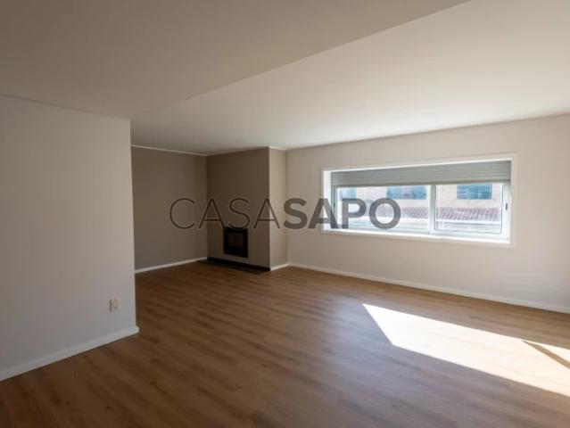 Apartamento T3+1 Duplex para alugar em Matosinhos